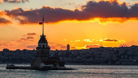 Işık Kulesi ile Etkinliklerinizi Unutulmaz Kılın